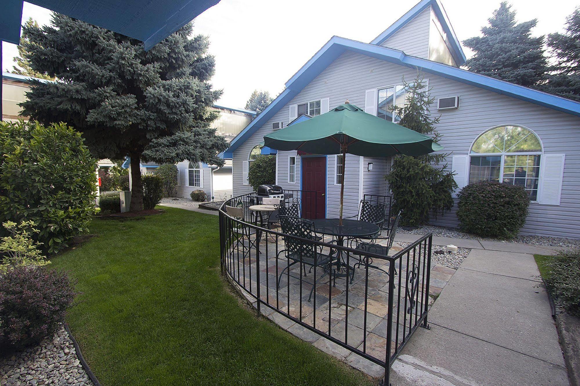 Turning Leaf Townhome Suites Fairwood Extérieur photo